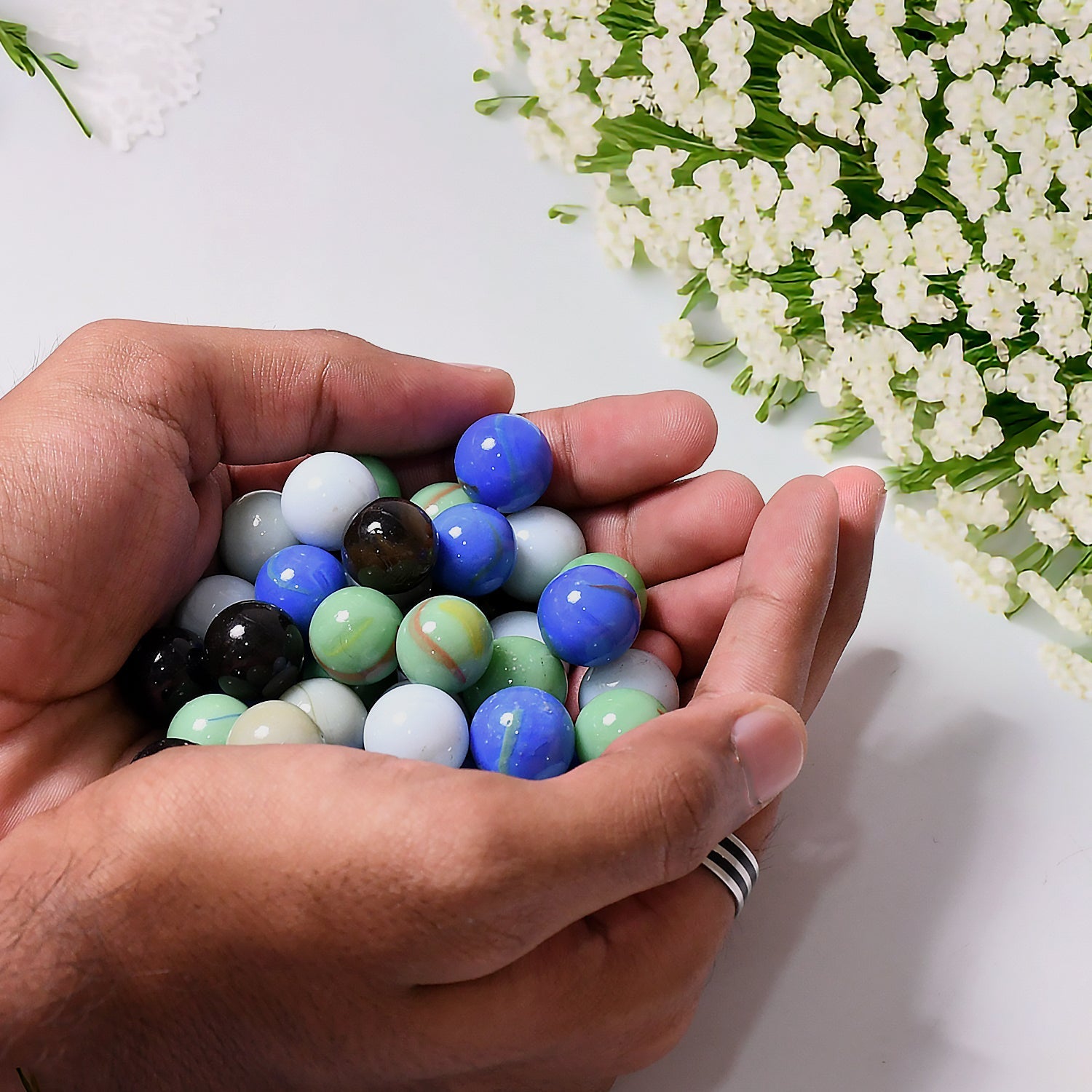 Multi-Color Decorative Stone for Garden / Lawn / Aquarium Fish Tank Gravel / Flower Pots Decoration Pebbles for Fish Bowl & All Purpose Attractive Stone Set Multi-Color Decorative Stone for Garden / Lawn / Aquarium Fish Tank Gravel / Flower Pots Decoration Pebbles for Fish Bowl & All Purpose Attractive Stone Set